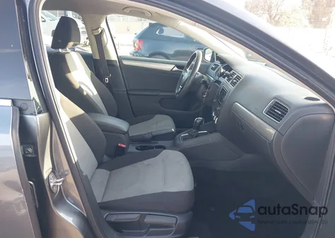 2017 Volkswagen Jetta 1.4T S z USA, uszkodzony, nr VIN 3VW2B7AJ4HM288310